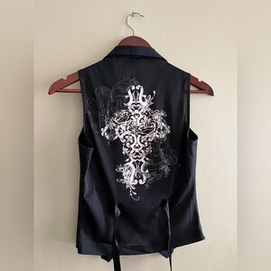 Wet Seal Black Top with White Graphic